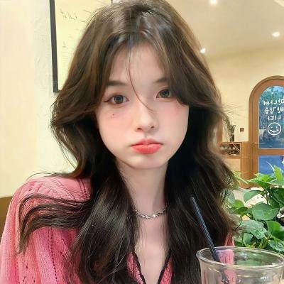 衣橱里的她1